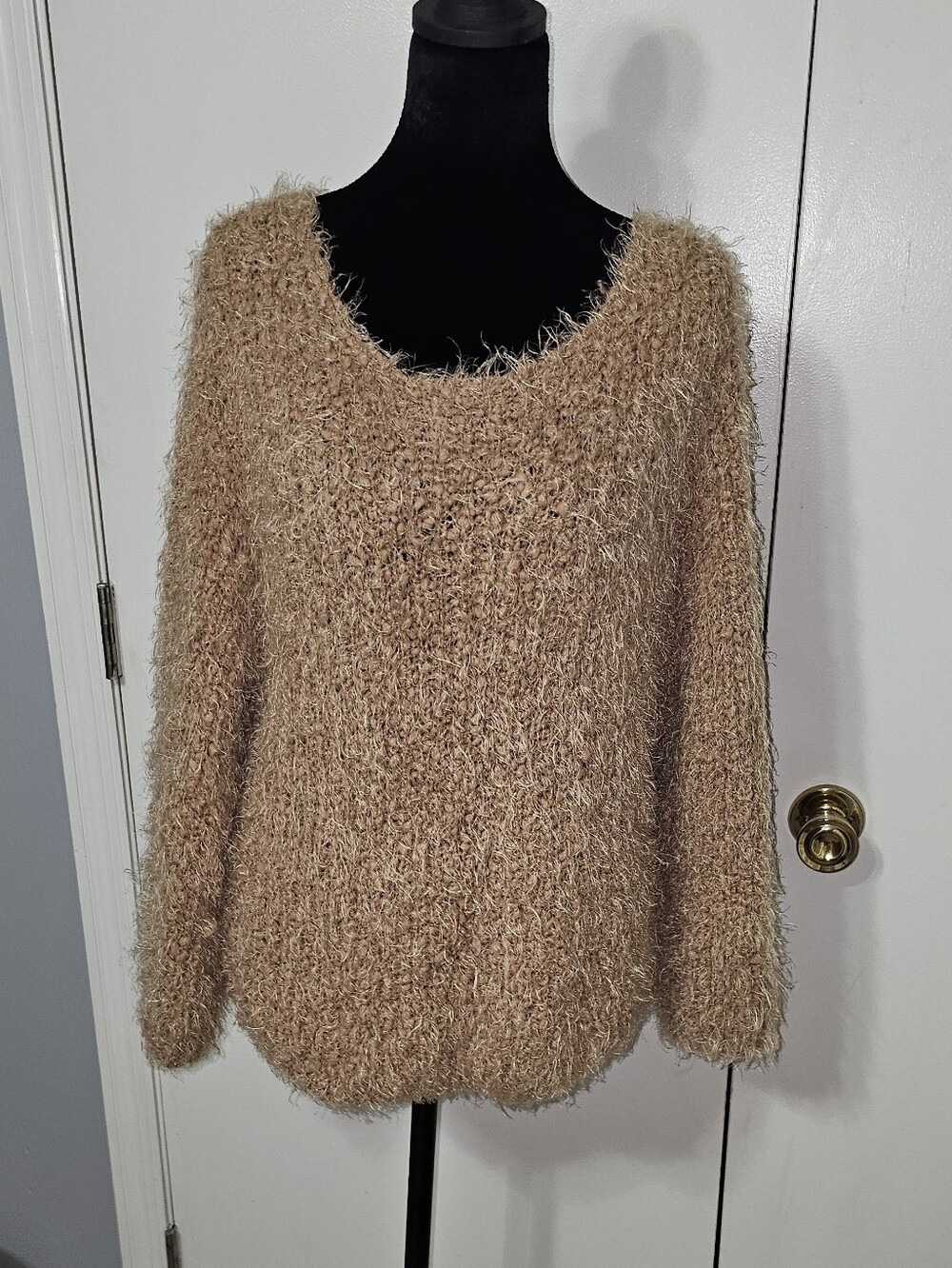 POL- Boho Cozy Brown Fuzzy Knit Women's Sweater W/ Scoop Neck Sz Med